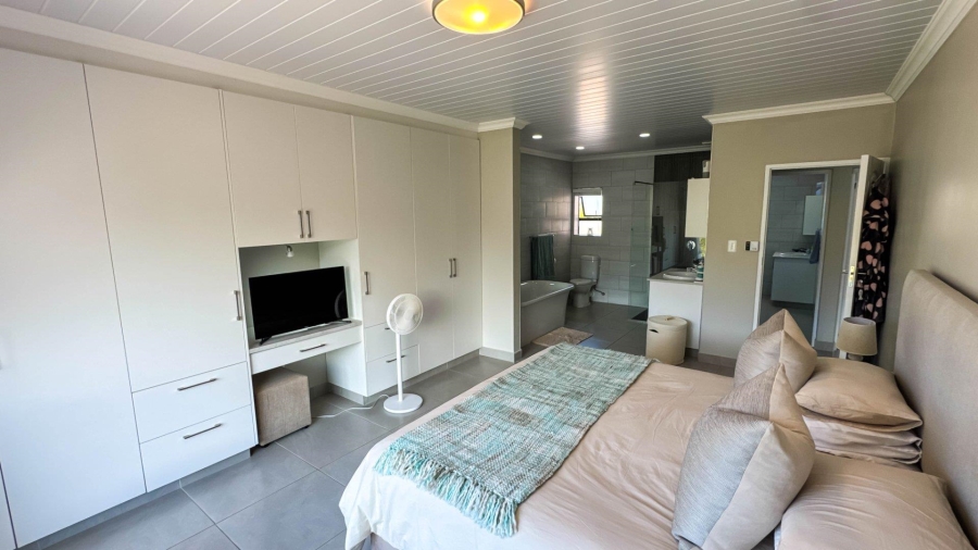 3 Bedroom Property for Sale in Dana Bay Western Cape